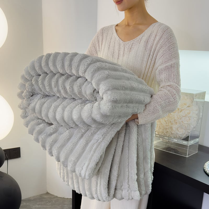 ❄️Popular thickened plush nap blanket