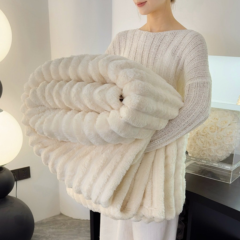 ❄️Popular thickened plush nap blanket